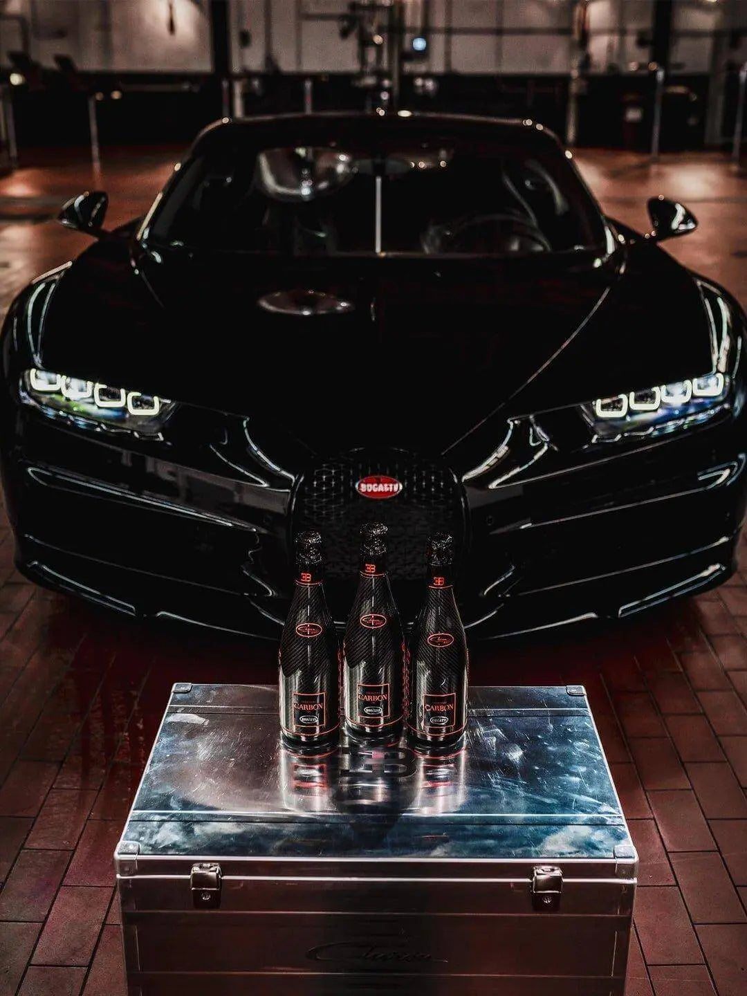 Champagne CARBON Bugatti Chiron ƎB.02 | Vintage 2006 - Main Street Liquor