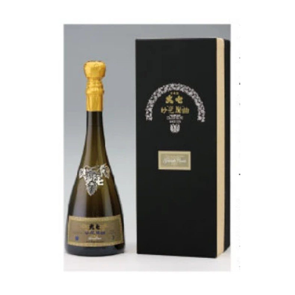 Daishichi Myoka Rangyoku Grande Cuvee Junmai Daiginjo Sake 750ml